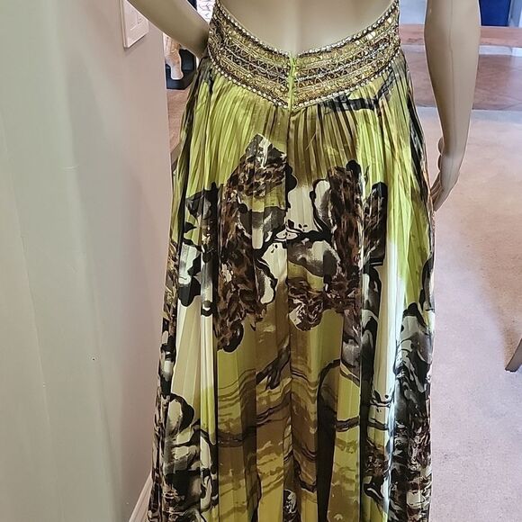 Jovani evening dress size 2 pleated, sexy cut out sides and  softly padd… - Picture 7 of 16